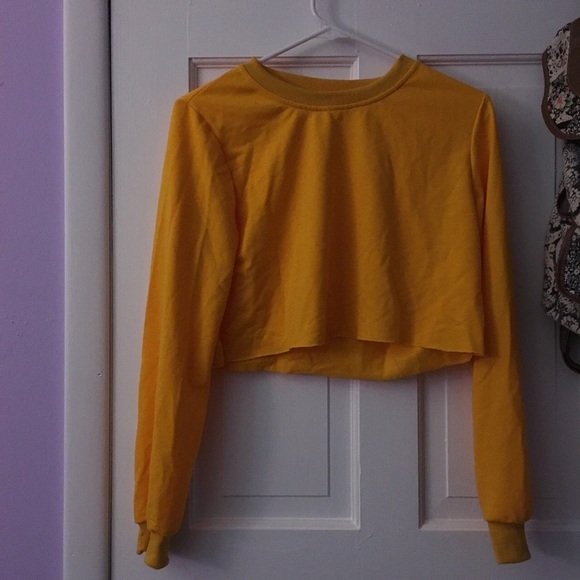 cute cropped yellow sweater - Picture 1 of 1